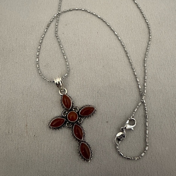 Sterling silver cross with carnelian stones - Picture 3 of 7